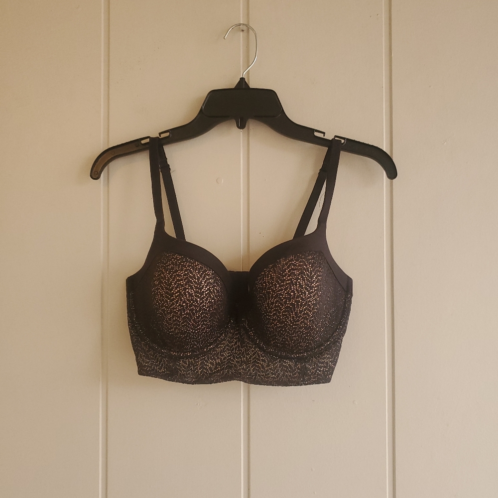Victoria's Secret Body by Victoria lined Demi Bra  Beige/ Black 34DD